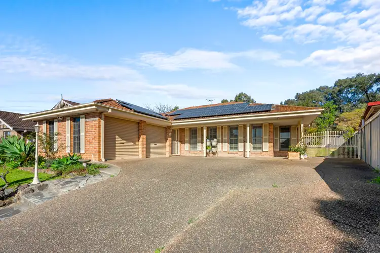 34 Everitt Crescent