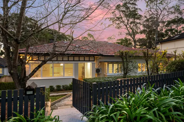 39 Wyvern Avenue