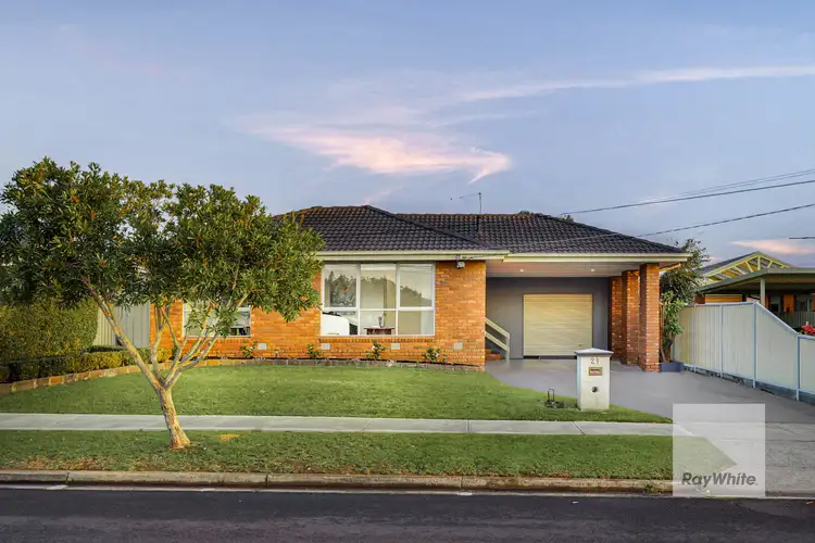 21 Bamford Avenue