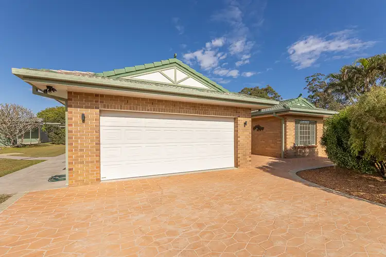 8 Panorama Ct