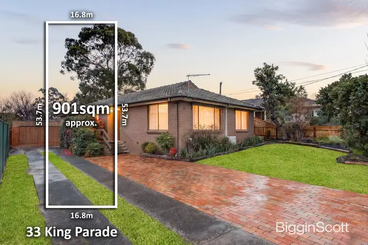 33 King Parade