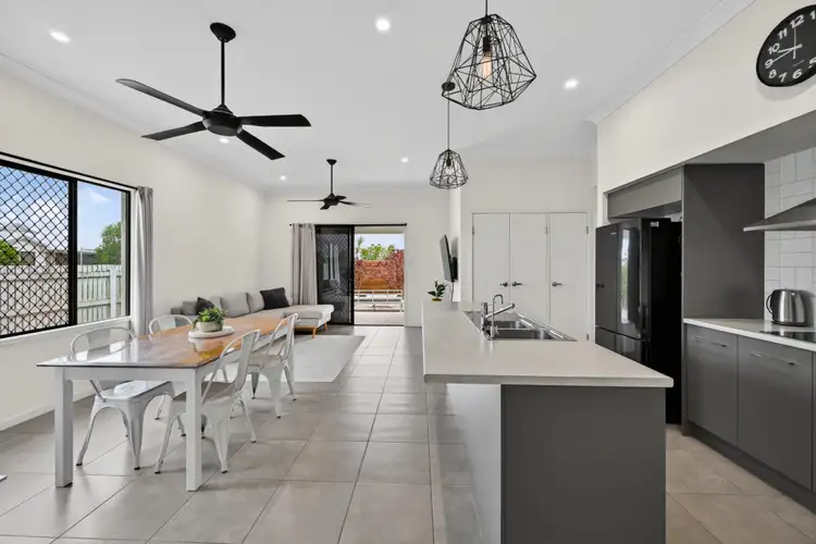 27 The Grange