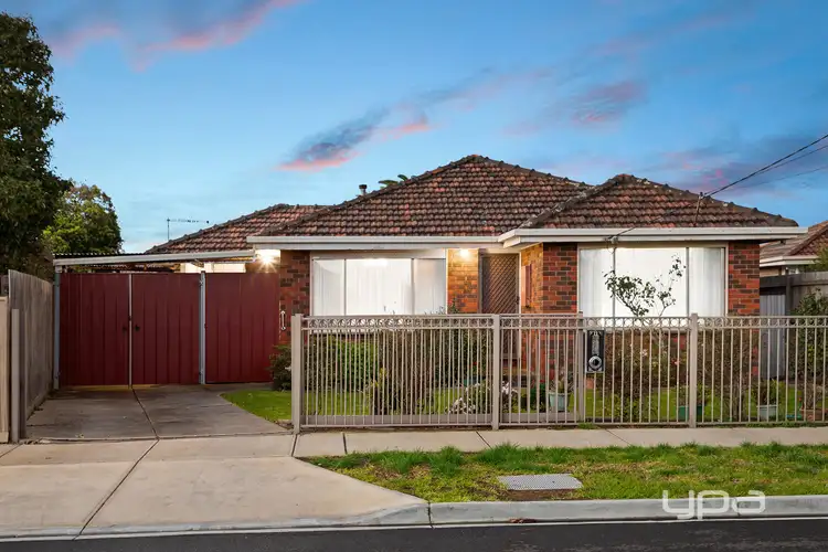 11 Gumtree Close