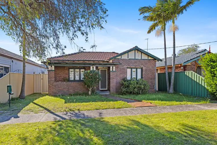 11 Robinson Street