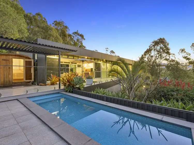 11 Guara Grove East
