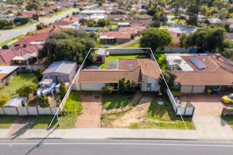 15 Elanora Drive