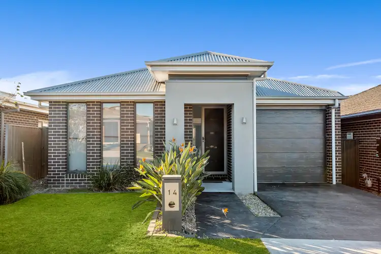 14 Bottlebrush Drive