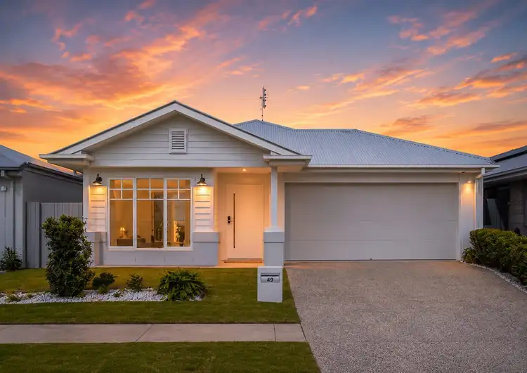 49 Lamington Crescent