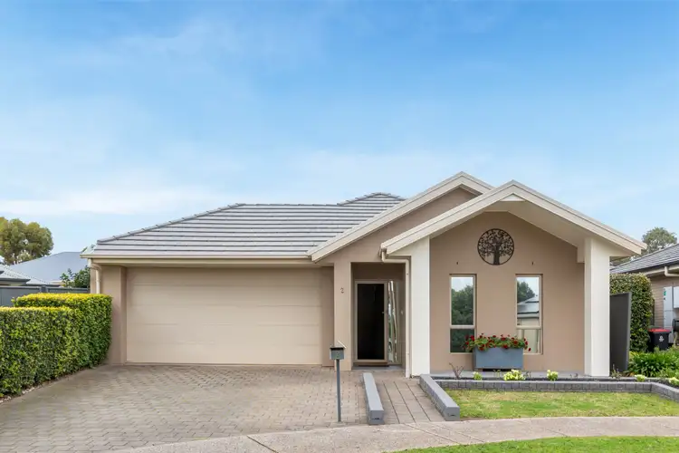 2 Gumbrae Place