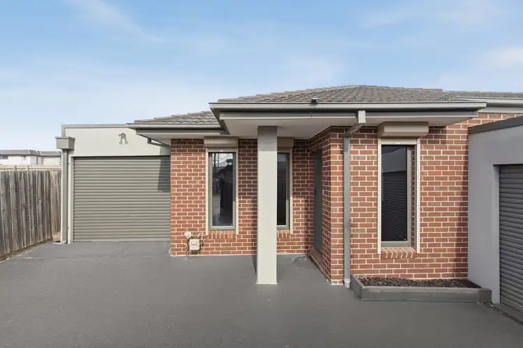 9 Henty Street