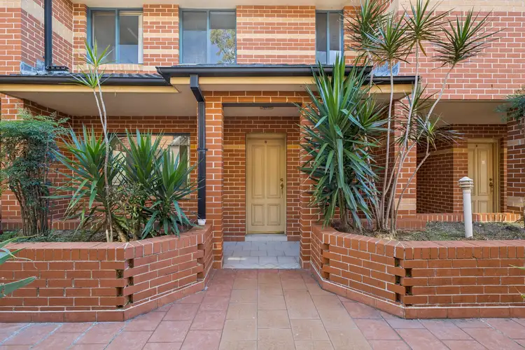 58 Lansdowne Street