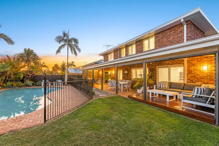 8 Raine Place