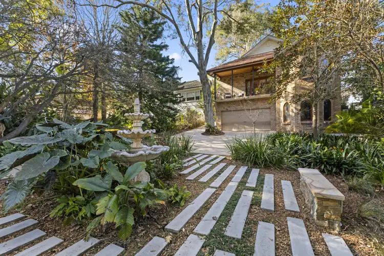 15 Campbell Avenue