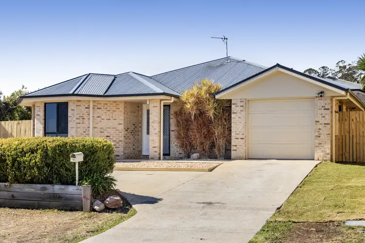 2 Cuttaburra Crescent