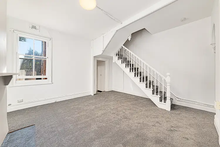 104 Oxford Street