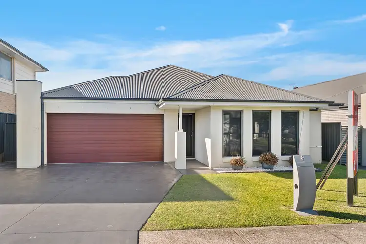 8 Polsson Street