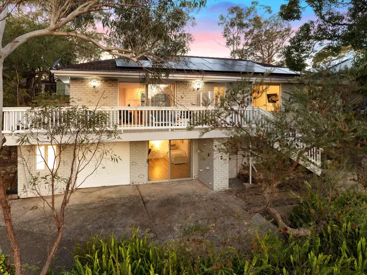 16 Janita Crescent