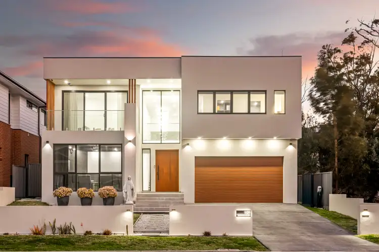 109 Monash Road
