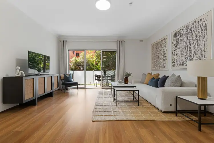 24 Illawarra Street