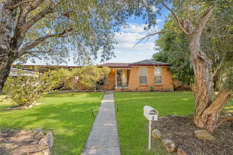 3 Salamander Place