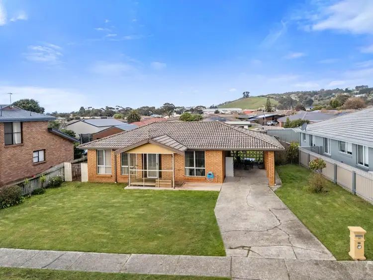 30 Leighlands Avenue
