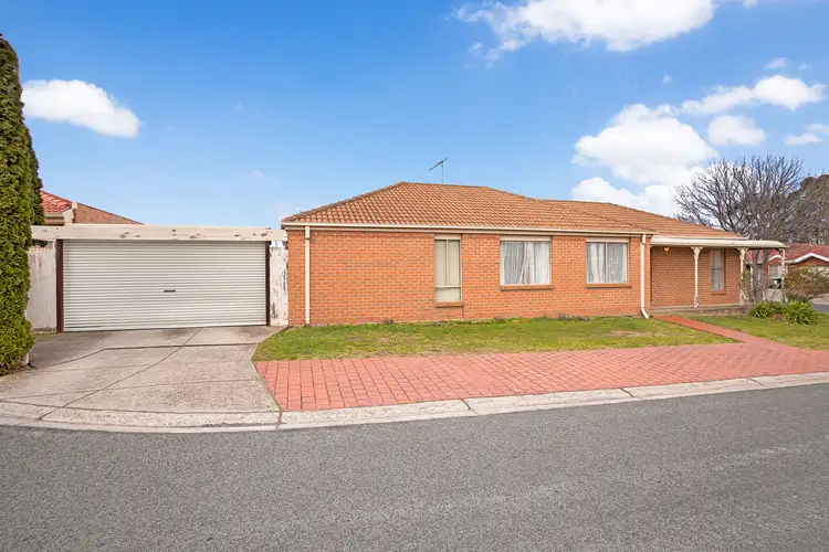 24 Gresham Way