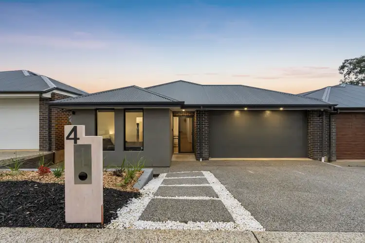 4 Coachwood Avenue