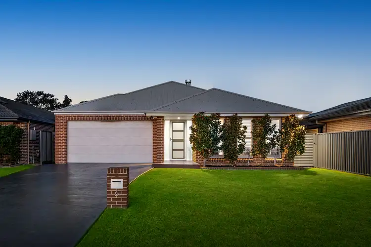 6 Funnell Close