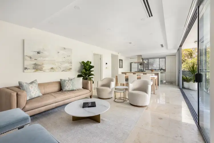 4/10 Hampden Avenue