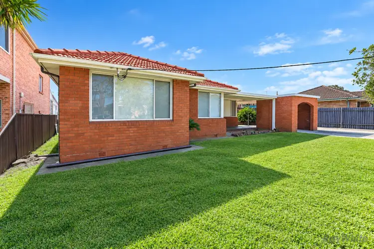 12 Dalton Avenue