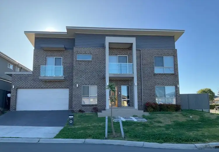 2 Jones St, Oran Park NSW 2570