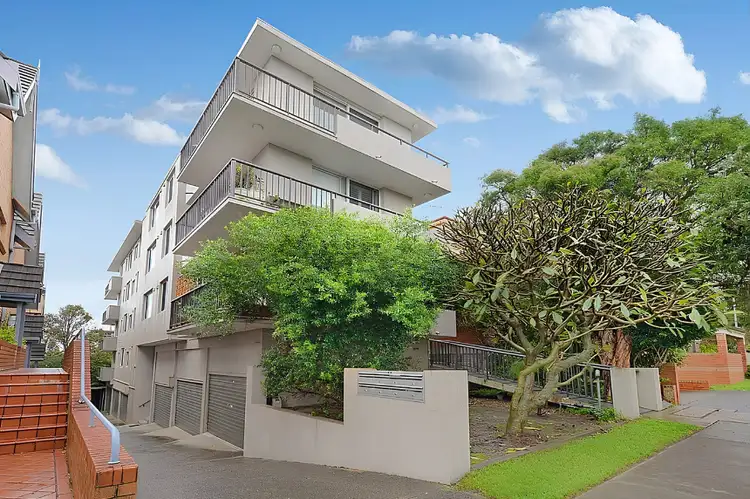 15 Clarke Street