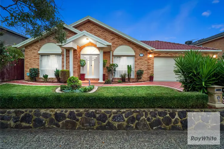 12 Kelty Terrace