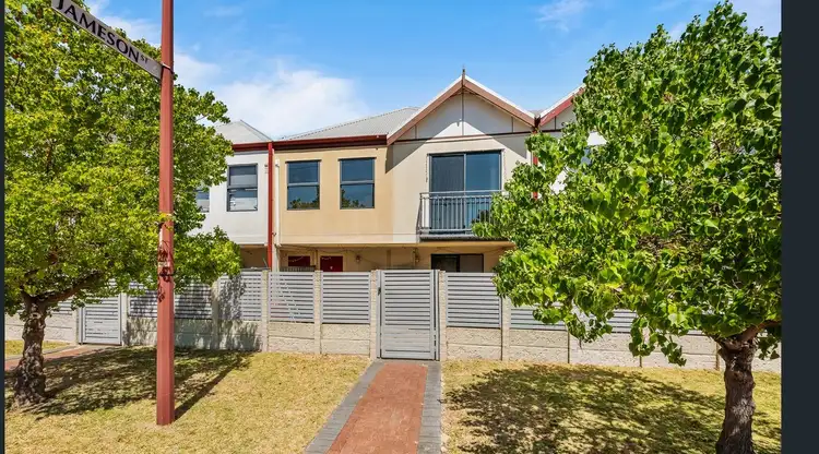 3/2 Hogarth Street