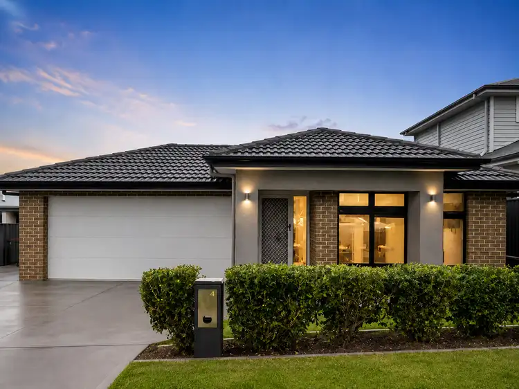 4 Meander Drive