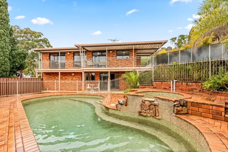 16 Hibiscus Close