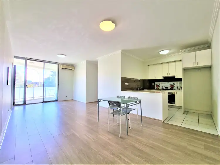 30-32 Woniora Road