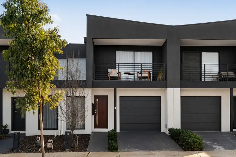 19 Pigato Crescent