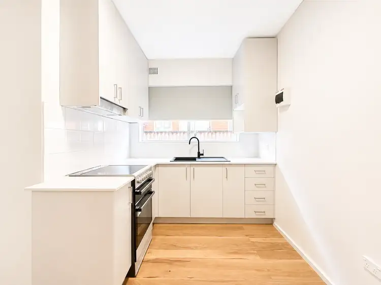 2/85 Hampden Road