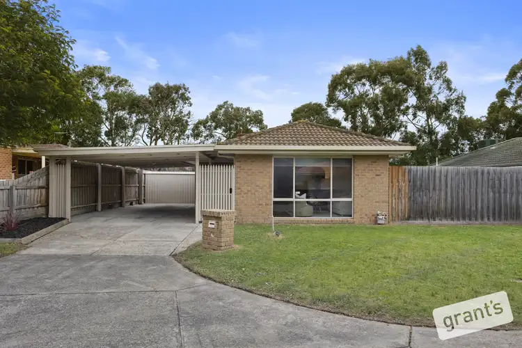 7 Onyx Court