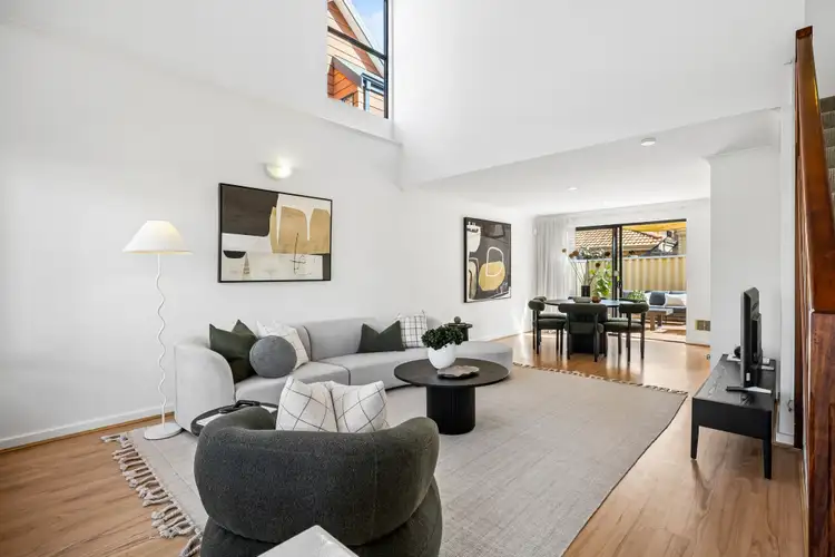 8C Windemere Crescent