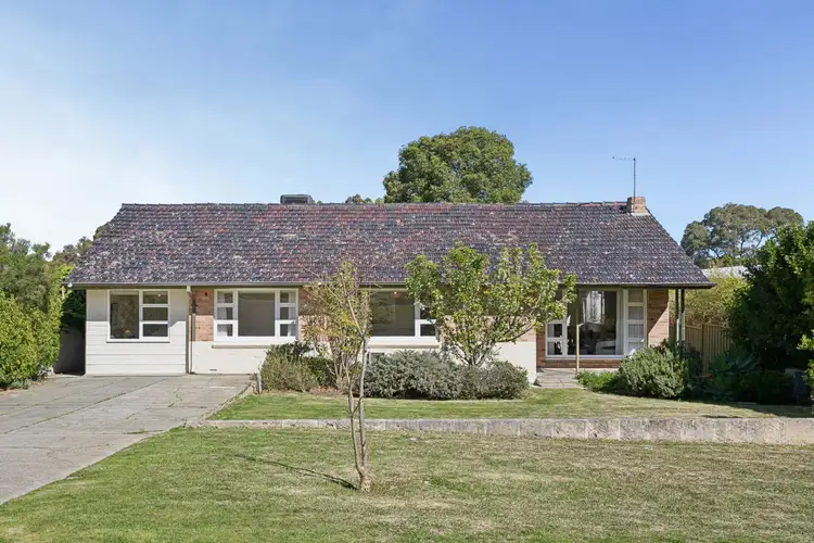 9 Halse Crescent