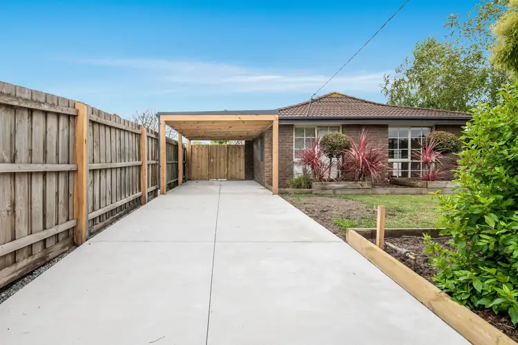 11 Oakden Street