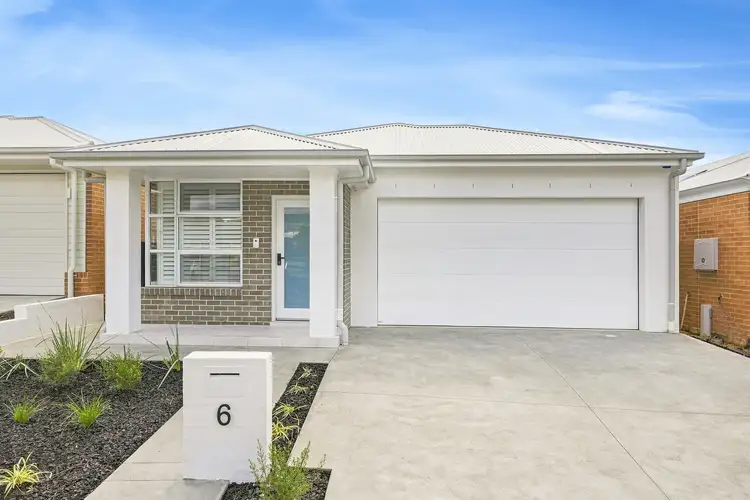 6 Excelsior Drive