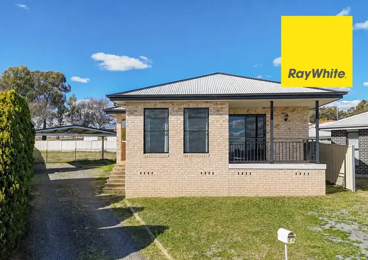 27 Kingfisher Drive