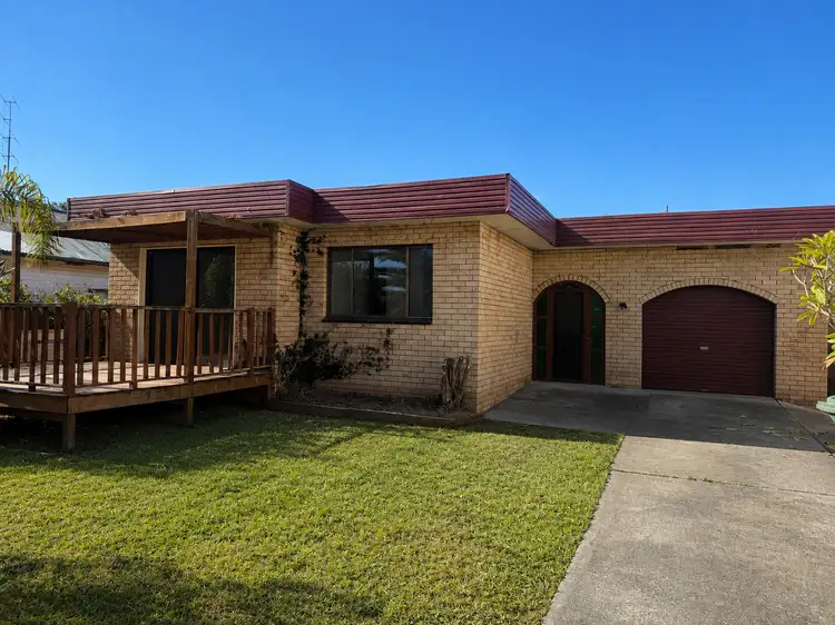 16 Karoo Street