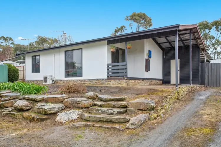 35 Adelaide Road