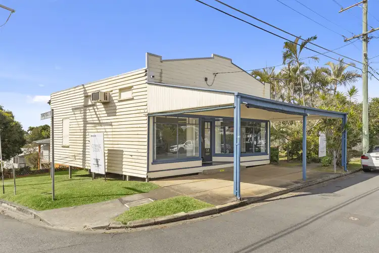 51 Ashgrove Crescent