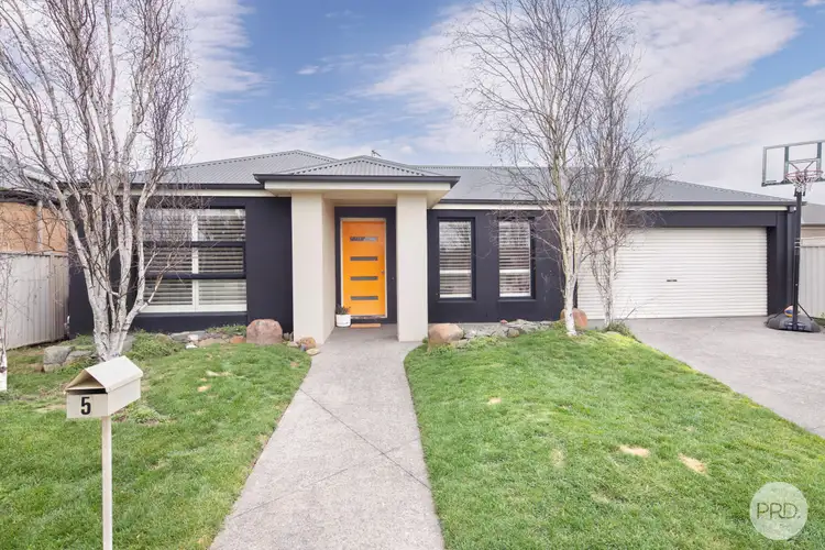 5 Ruby Close