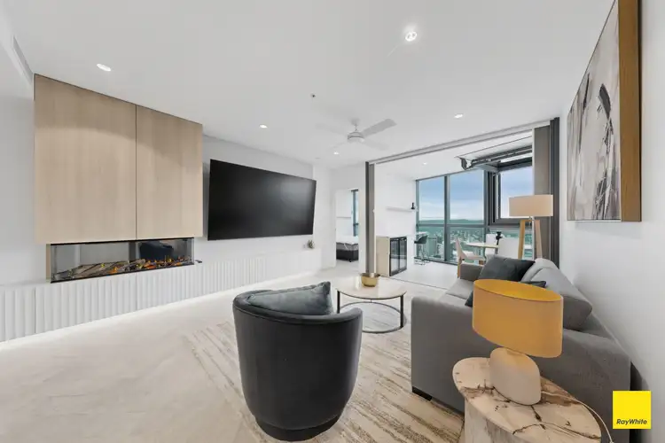 8 Margaret Street